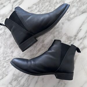 Nisolo Eva Everyday Chelsea Black Leather Pull On Casual Boots Womens US 7 Peru